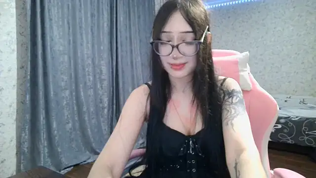 cupcakevice online show from 12/03/25, 02:15