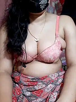 Snapshot of HotGirl23231 chatting on 04/04/26, 05:54 HotGirl23231 online show from 04/04/26, 05:54