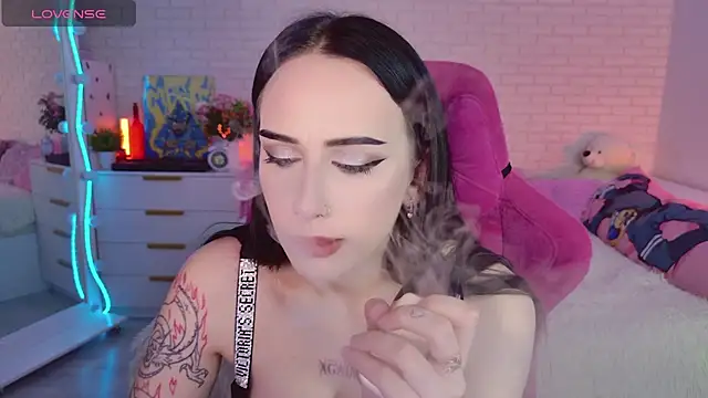 Snapshot of Darineko_ chatting on 03/12/26, 03:12 Darineko online show from 03/12/26, 03:12