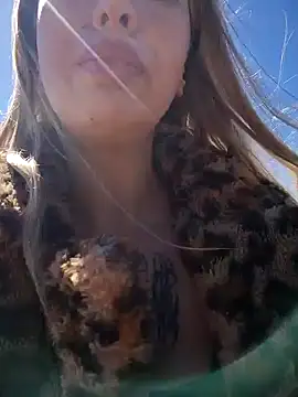 Snapshot of codekitten chatting on 03/18/26, 06:33 codekitten online show from 03/18/26, 06:33