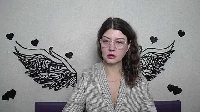 RoseHille online show from 11/23/25, 06:02