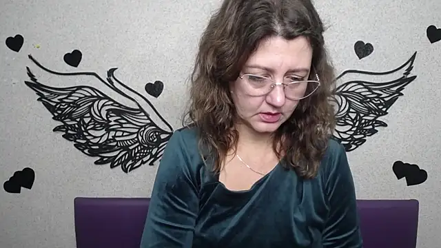 RoseHille online show from 11/27/25, 03:36