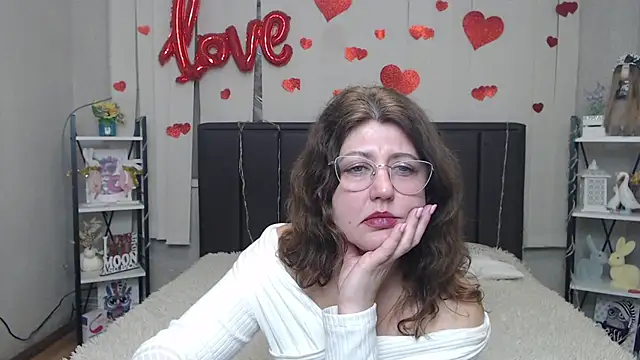 RoseHille online show from 04/11/26, 07:45