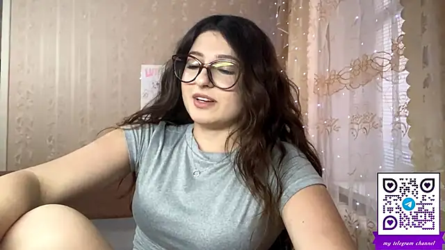 Snapshot of DonnieBooton chatting on 04/06/26, 01:12 DonnieBooton online show from 04/06/26, 01:12