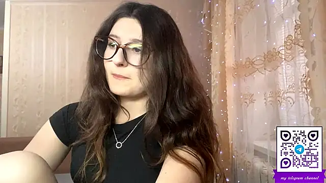 Snapshot of DonnieBooton chatting on 04/11/26, 12:20 DonnieBooton online show from 04/11/26, 12:20