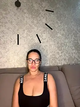 Milana8263 online show from 11/10/25, 09:03