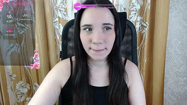 Snapshot of KateForYou chatting on 11/21/25, 10:47 KateForYou online show from 11/21/25, 10:47