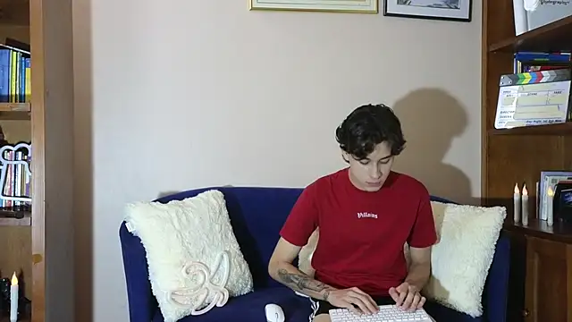 Derekswan online show from 12/14/25, 01:11