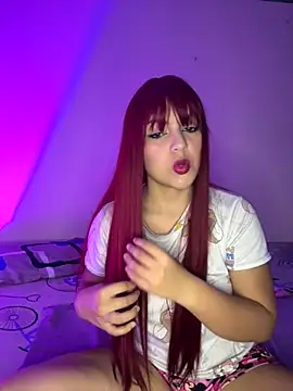 Snapshot of zhoee_fly chatting on 11/14/25, 07:01 zhoee fly online show from 11/14/25, 07:01