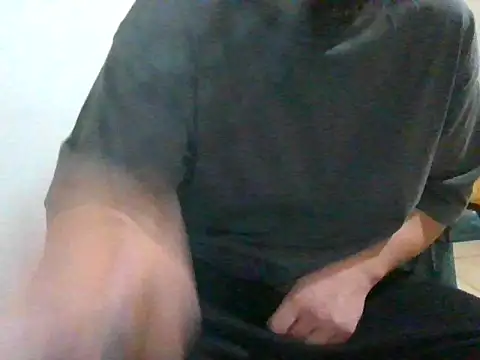 Snapshot of Malessere1922 chatting on 11/27/25, 07:38 Malessere1922 online show from 11/27/25, 07:38