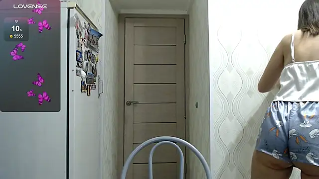 Snapshot of your__gena chatting on 03/25/26, 06:14 your gena online show from 03/25/26, 06:14