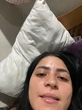 Snapshot of sarinha777 chatting on 11/10/25, 04:33 sarinha777 online show from 11/10/25, 04:33