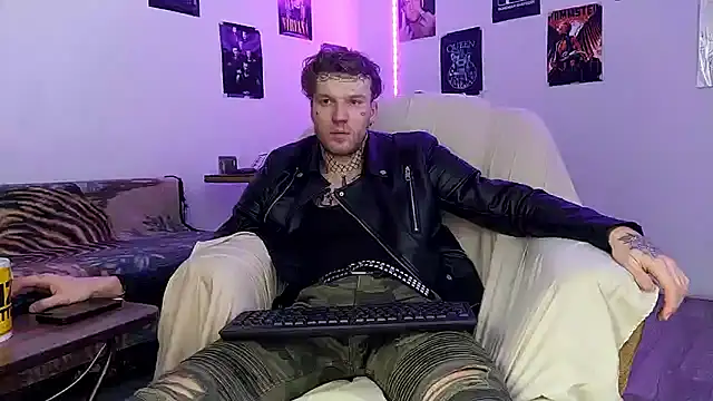 Huntall77 online show from 01/05/26, 05:27