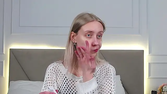 Snapshot of RachaelCute chatting on 02/07/26, 09:35 RachaelCute online show from 02/07/26, 09:35