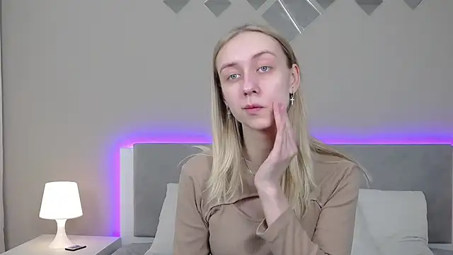 Snapshot of RachaelCute chatting on 03/05/26, 10:44 RachaelCute online show from 03/05/26, 10:44