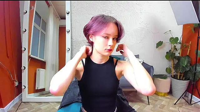 Annie Way online show from 11/17/25, 12:22