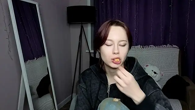 Annie Way online show from 02/27/26, 02:28