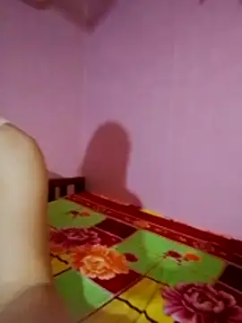 Cloud-wh online show from 12/15/25, 03:22