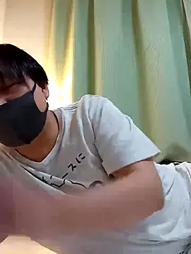 Snapshot of yu-yu28 chatting on 04/20/26, 05:37 yu-yu28 online show from 04/20/26, 05:37