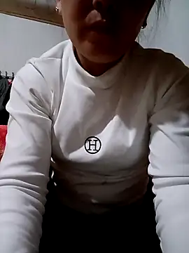 Feeling-hot online show from 01/08/26, 07:32