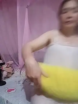 Feeling-hot online show from 05/20/26, 03:18