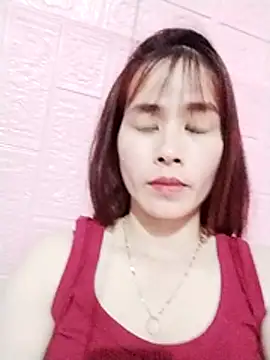 Swan-white123 online show from 11/22/25, 06:34