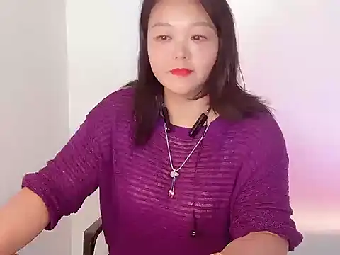 Snapshot of Lydia-Wei chatting on 11/15/25, 03:15 Lydia-Wei online show from 11/15/25, 03:15