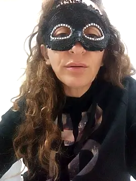 Snapshot of Giorgia13 chatting on 11/14/25, 09:24 Giorgia13 online show from 11/14/25, 09:24