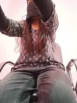 Iamyourdarling online show from 11/20/25, 05:29