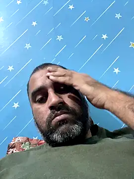 Snapshot of arjunforyou4 chatting on 12/14/25, 02:22 arjunforyou4 online show from 12/14/25, 02:22