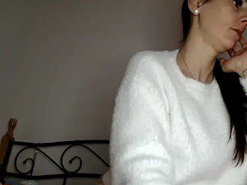 MissyDior8 online show from 11/18/25, 06:07