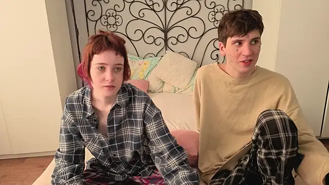 Danny loves Mary online show from 04/04/26, 01:48