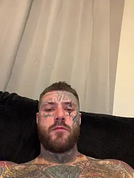 Snapshot of magicmichaell chatting on 04/01/26, 12:28 magicmichaell online show from 04/01/26, 12:28