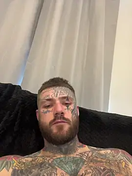 Snapshot of magicmichaell chatting on 04/06/26, 02:51 magicmichaell online show from 04/06/26, 02:51