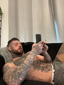 Snapshot of magicmichaell chatting on 04/22/26, 08:39 magicmichaell online show from 04/22/26, 08:39