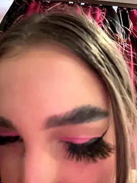 Marisaaasss online show from 11/25/25, 01:22