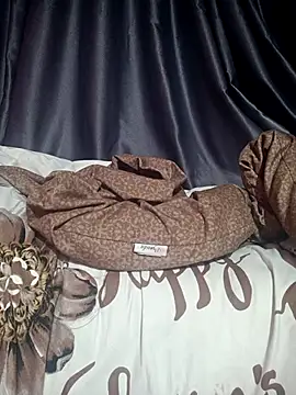 MiHeni online show from 03/31/26, 03:56