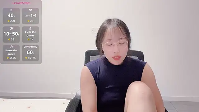 Snapshot of suisui322 chatting on 12/20/25, 01:18 suisui322 online show from 12/20/25, 01:18