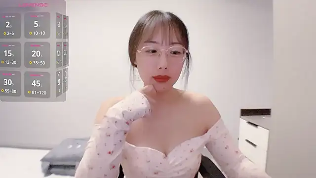 Snapshot of suisui322 chatting on 02/27/26, 01:44 suisui322 online show from 02/27/26, 01:44