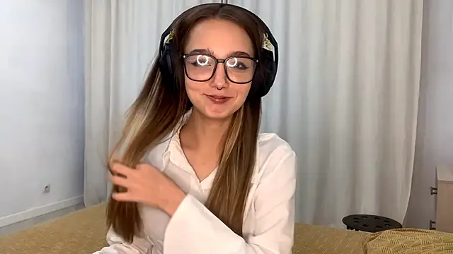 HoaPatton online show from 11/11/25, 10:04