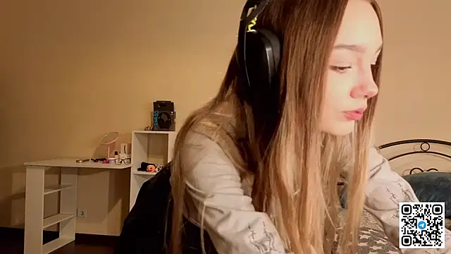 HoaPatton online show from 12/05/25, 11:08