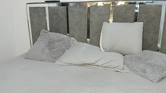 Adam Grey  online show from 11/18/25, 11:25