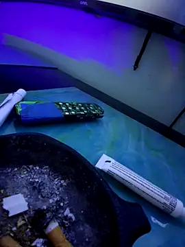 Br0kenKenDoll online show from 11/18/25, 05:23