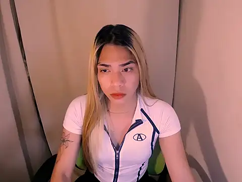 velvetviper06 online show from 04/07/26, 03:29