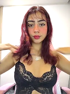 Snapshot of Sarah_Lark- chatting on 02/24/26, 11:14 Sarah Lark- online show from 02/24/26, 11:14