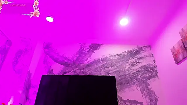 Snapshot of lilithDraven_ chatting on 02/02/26, 04:00 lilithDraven online show from 02/02/26, 04:00