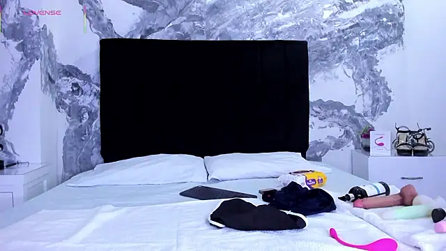 Snapshot of lilithDraven_ chatting on 03/05/26, 04:08 lilithDraven online show from 03/05/26, 04:08