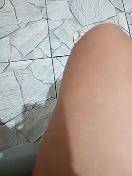 BarbaraDias8 online show from 11/13/25, 05:56