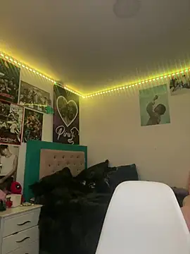 Snapshot of Just_danna chatting on 03/18/26, 05:54 Just danna online show from 03/18/26, 05:54