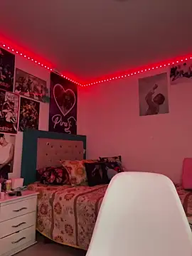 Snapshot of Just_danna chatting on 03/25/26, 04:07 Just danna online show from 03/25/26, 04:07